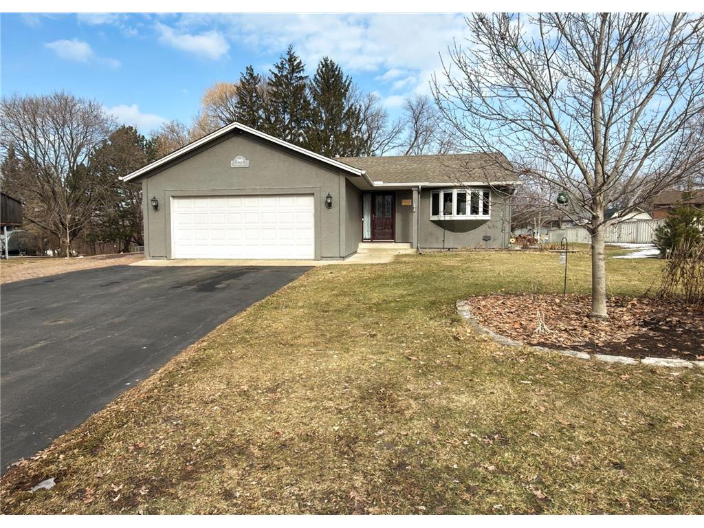 1969 Shakopee Avenue E Shakopee MN 55379 7031986 image1