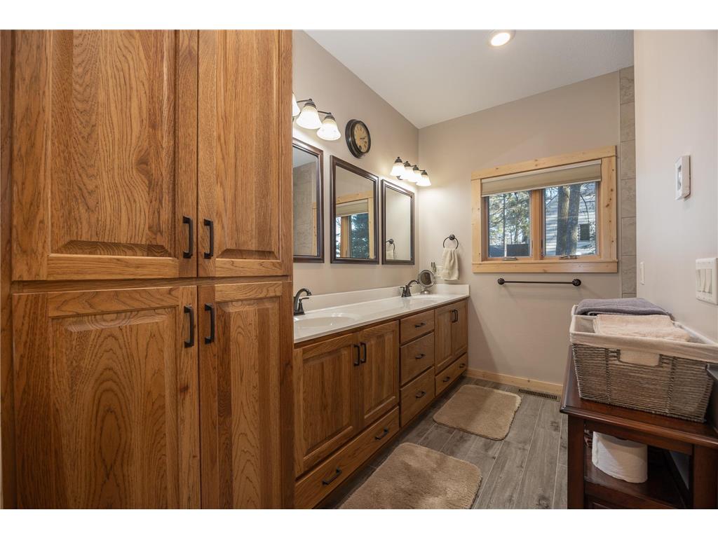 197 Broadwater Lane NE Longville MN 56655 - Woman 6817582 image33