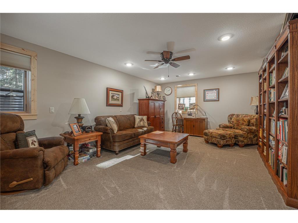 197 Broadwater Lane NE Longville MN 56655 - Woman 6817582 image43