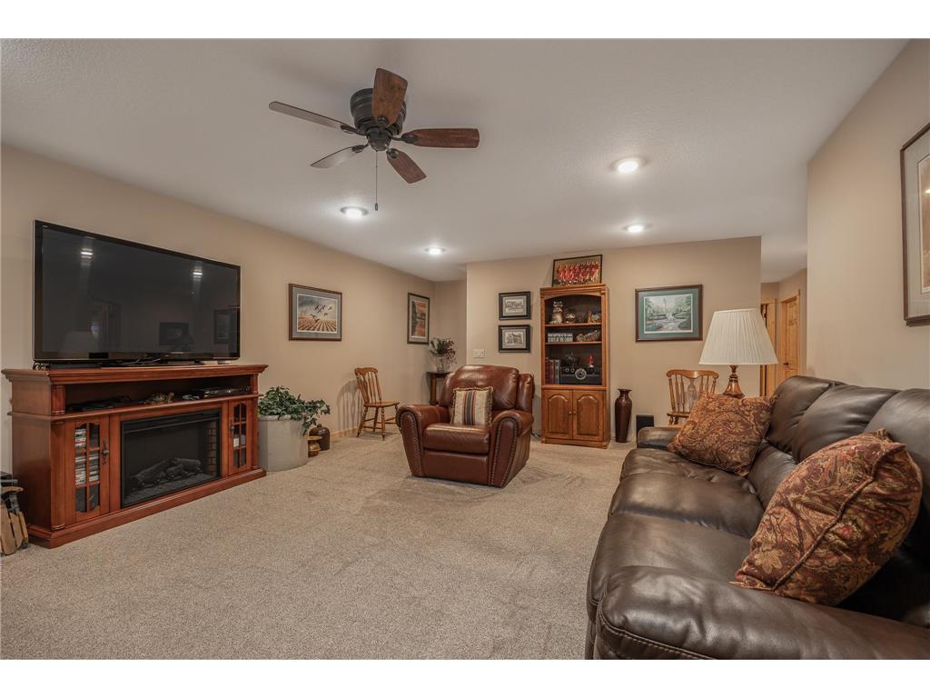 197 Broadwater Lane NE Longville MN 56655 - Woman 6817582 image44