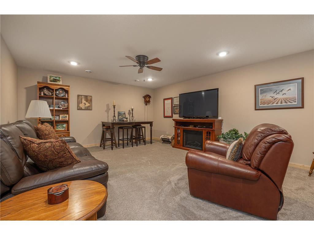 197 Broadwater Lane NE Longville MN 56655 - Woman 6817582 image45