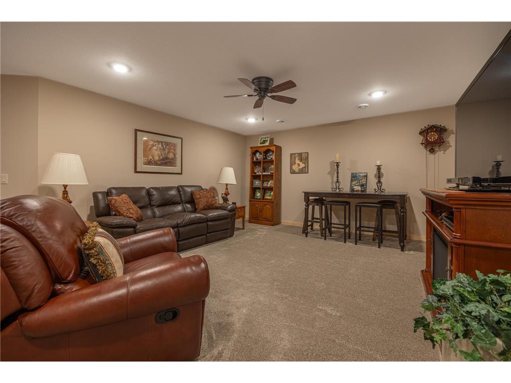 197 Broadwater Lane NE Longville MN 56655 - Woman 6817582 image46