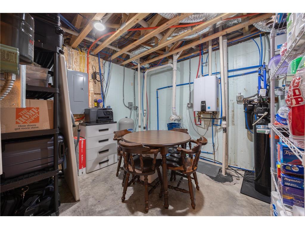 197 Broadwater Lane NE Longville MN 56655 - Woman 6817582 image50