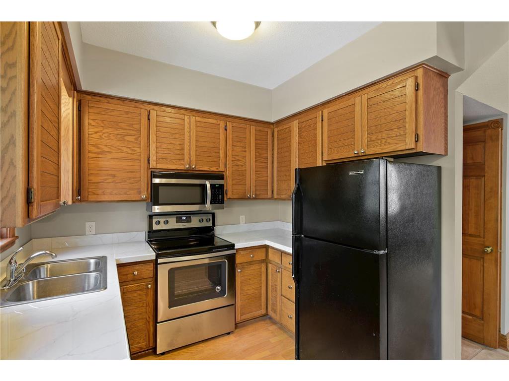 197 Kent Street Saint Paul MN 55102 7086068 image102