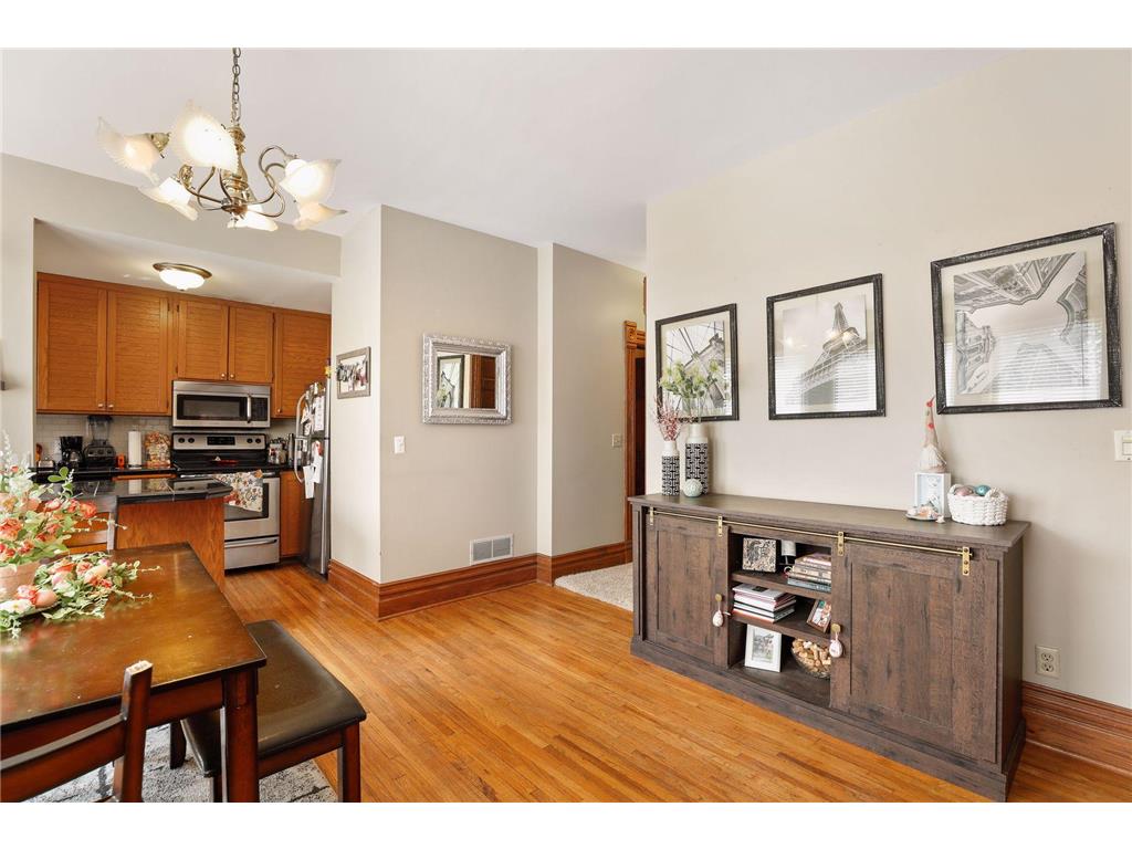 197 Kent Street Saint Paul MN 55102 7086068 image22