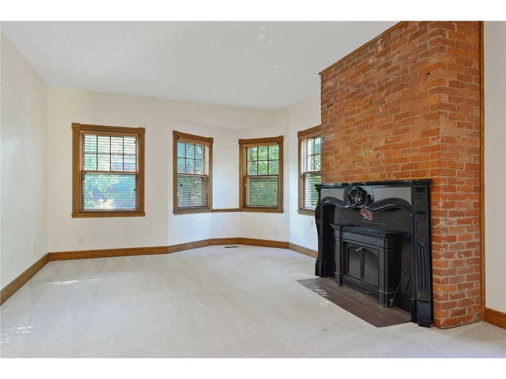 197 Kent Street Saint Paul MN 55102 7086068 image44