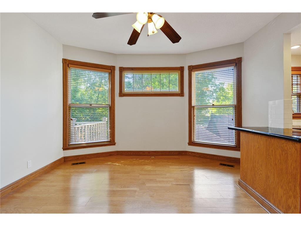 197 Kent Street Saint Paul MN 55102 7086068 image48