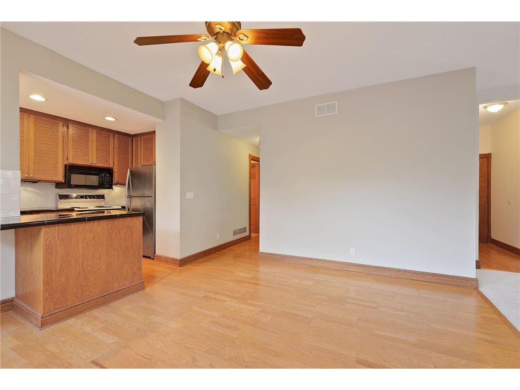 197 Kent Street Saint Paul MN 55102 7086068 image50