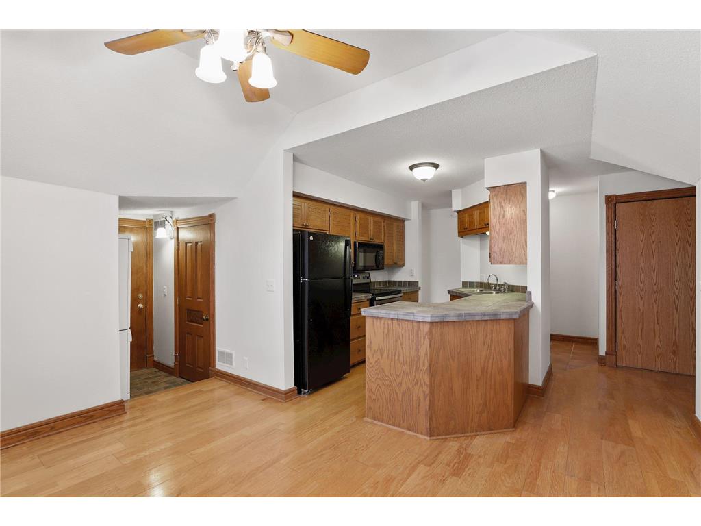 197 Kent Street Saint Paul MN 55102 7086068 image77