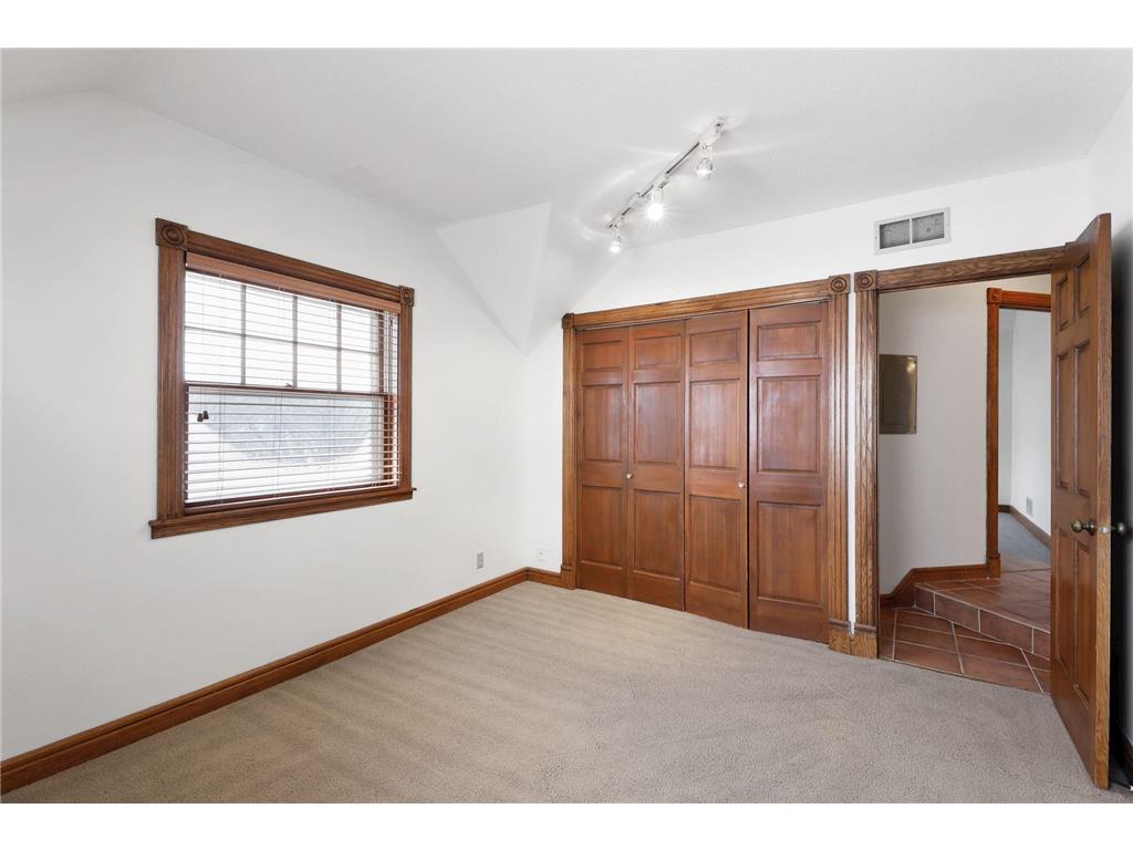 197 Kent Street Saint Paul MN 55102 7086068 image86