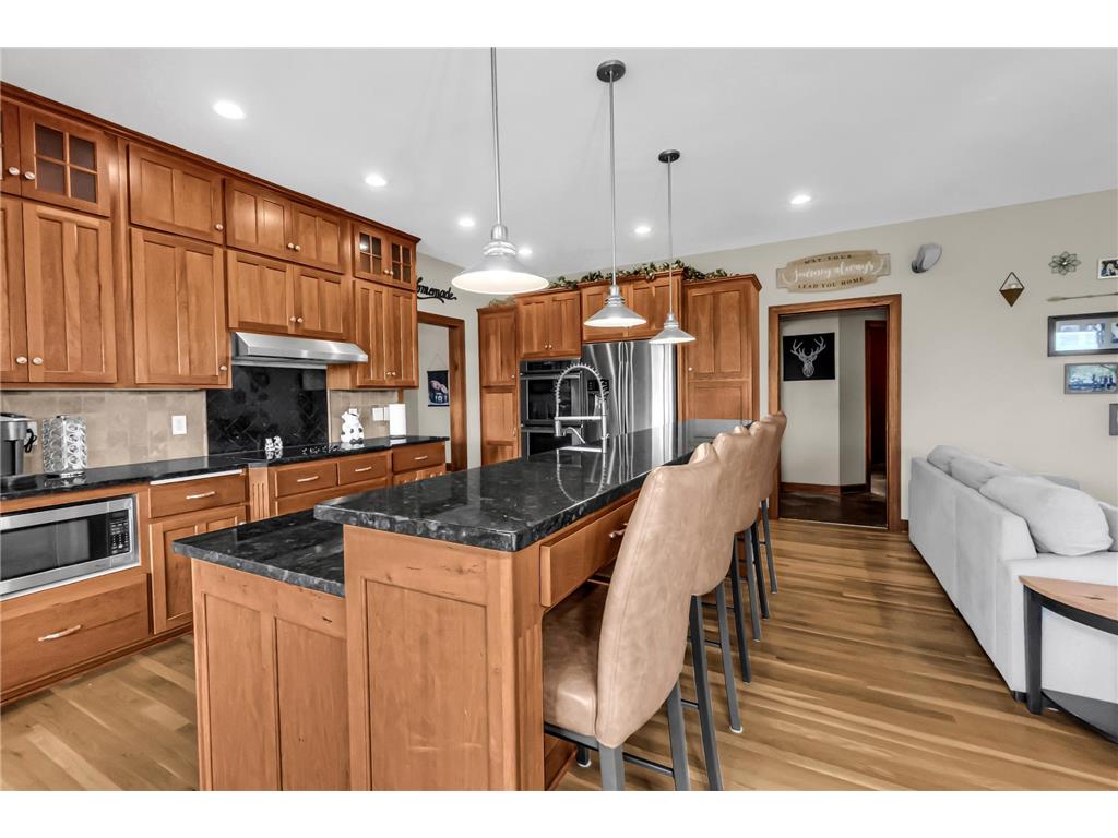19700 Oak Grove Avenue Credit River Twp MN 55372 7075272 image10
