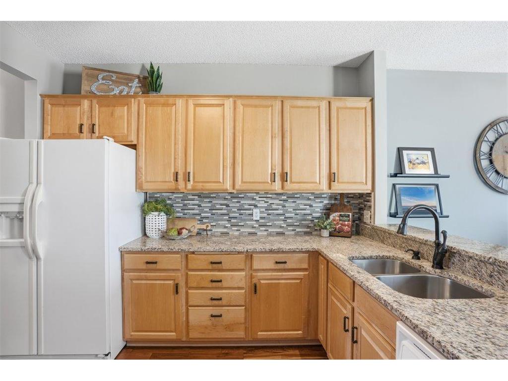 1971 Andrew Court Chanhassen MN 55317 7023052 image14