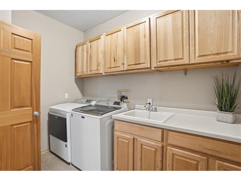 1971 Andrew Court Chanhassen MN 55317 7023052 image22