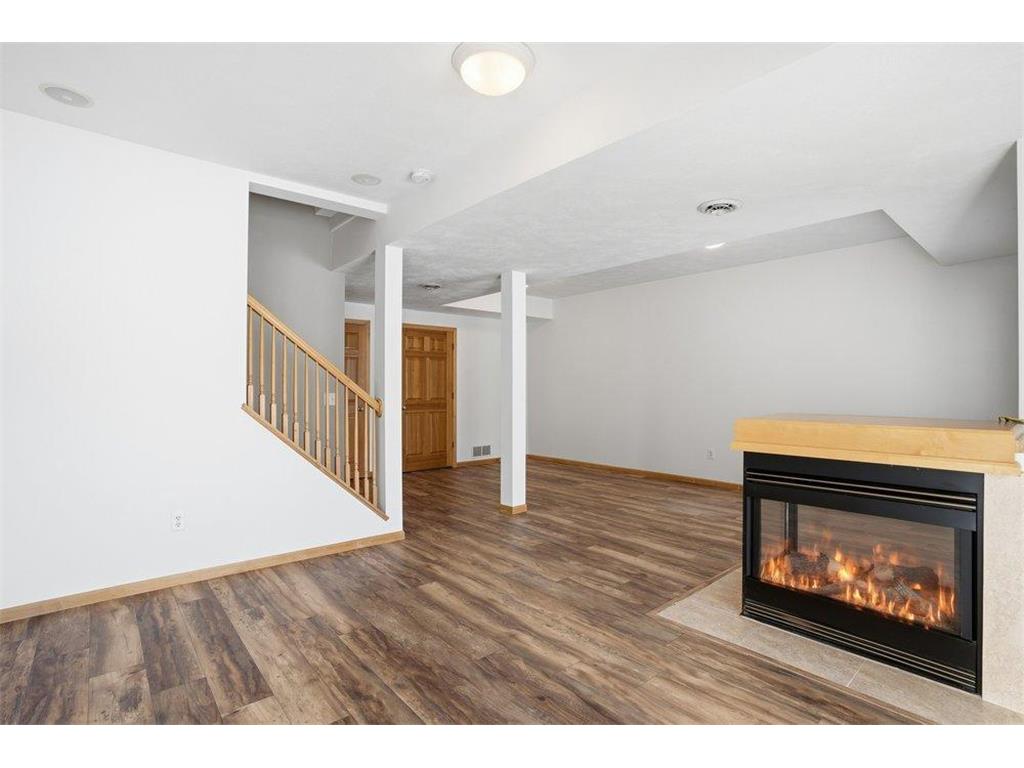 1971 Andrew Court Chanhassen MN 55317 7023052 image36
