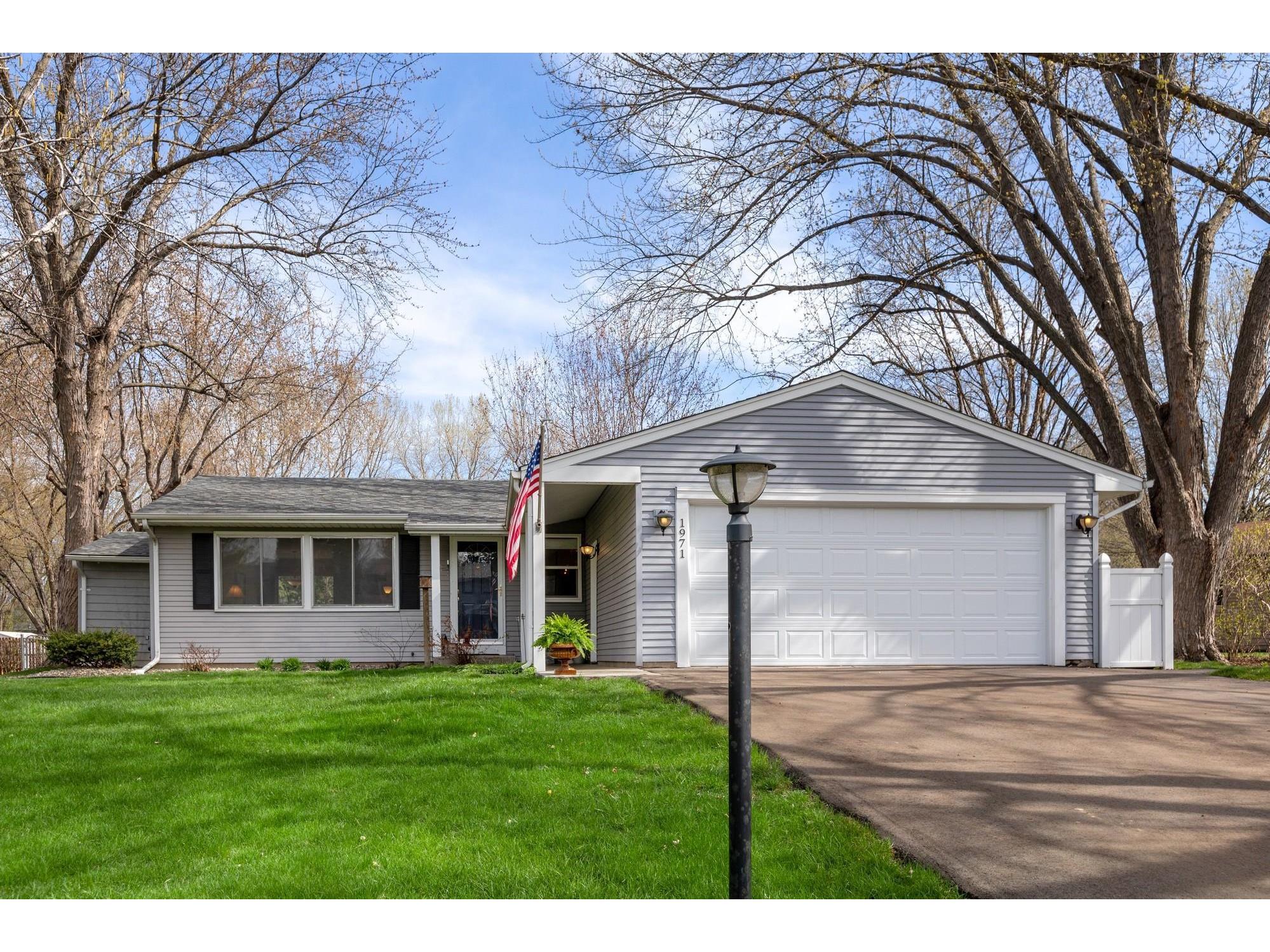 1971 Lakeaires Boulevard, White Bear Lake, MN 55110 MLS 5739100 Edina Realty