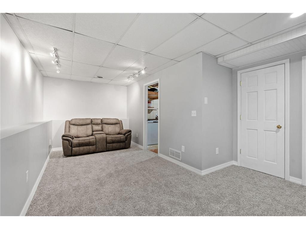 19713 Lander Street NW Elk River MN 55330 7028057 image26