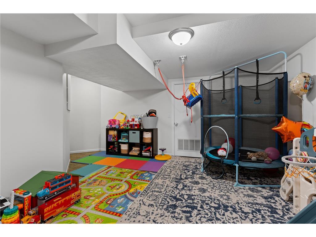 1973 Century Valley Road NE Rochester MN 55906 7041297 image24