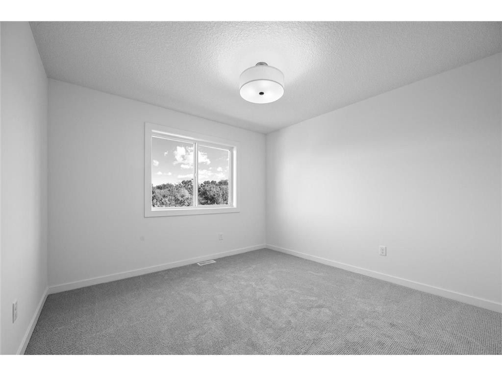 1974 S Lusitano Street Shakopee MN 55379 7013684 image16