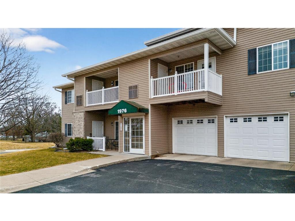 1976 29th Place NW #104 Rochester MN 55901 7034001 image1
