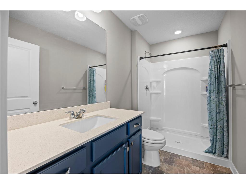 1976 Attenborough Street Shakopee MN 55379 7041871 image8