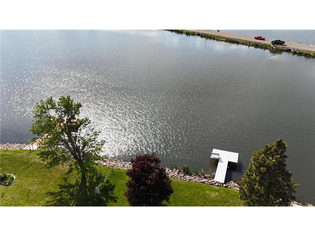 1976 Bay Street Worthington MN 56187 - Okabena 6720047 image10