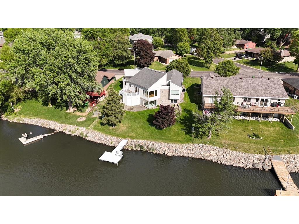 1976 Bay Street Worthington MN 56187 - Okabena 6720047 image2