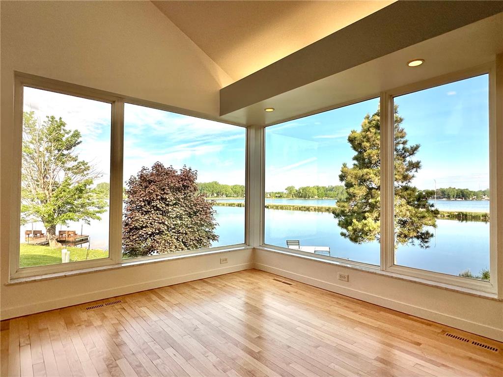 1976 Bay Street Worthington MN 56187 - Okabena 6720047 image21