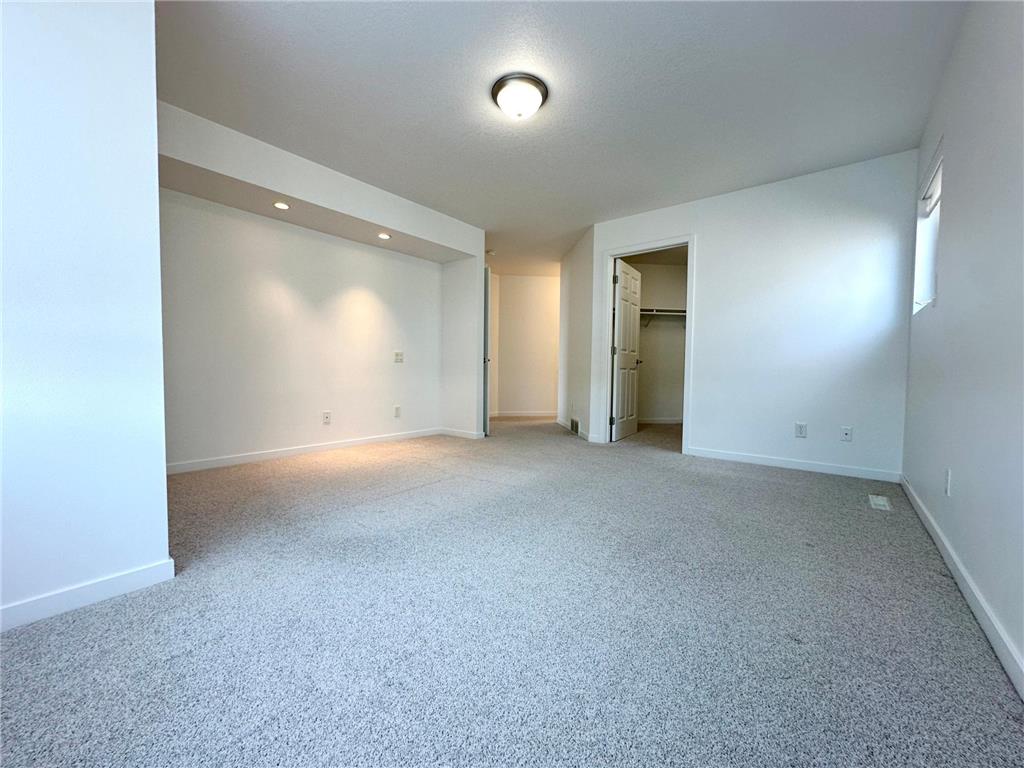 1976 Bay Street Worthington MN 56187 - Okabena 6720047 image34