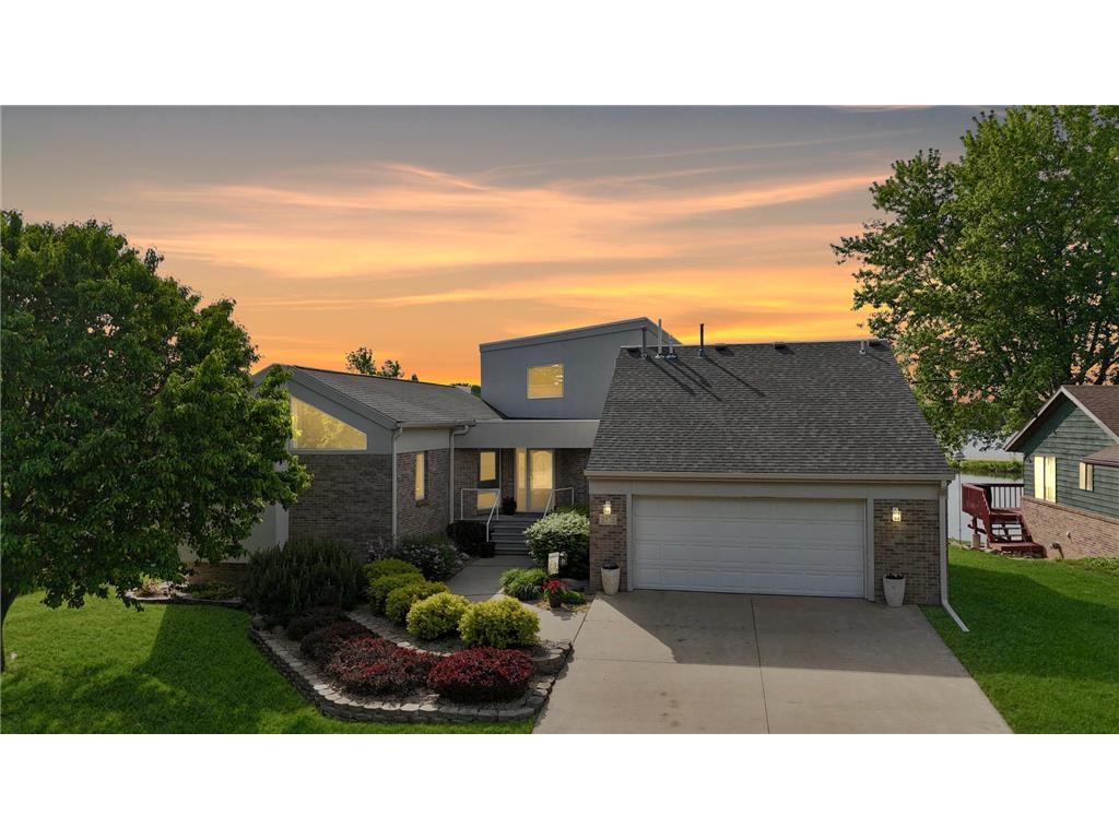 1976 Bay Street Worthington MN 56187 - Okabena 6720047 image4