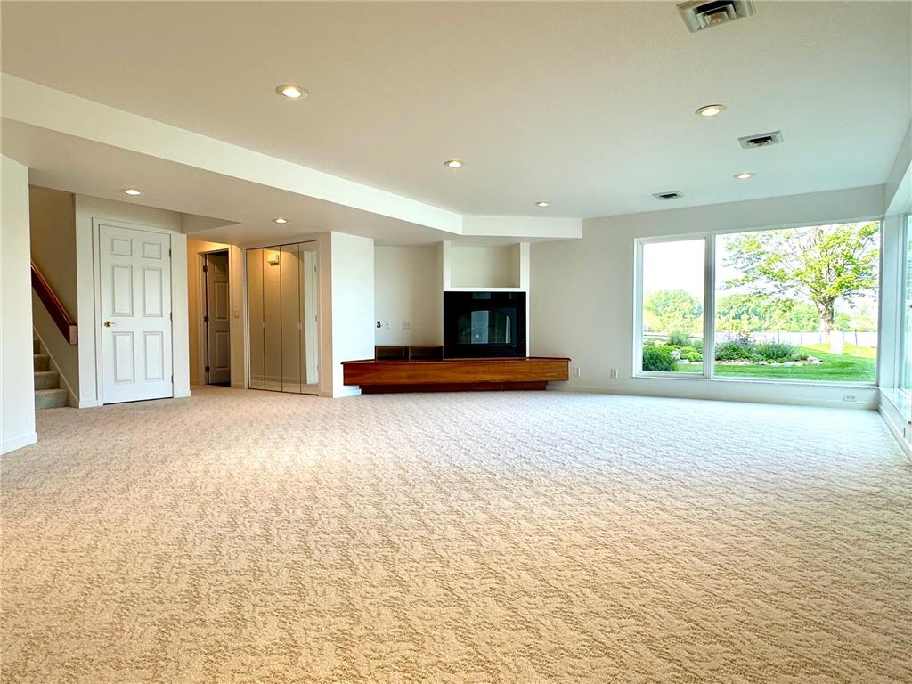 1976 Bay Street Worthington MN 56187 - Okabena 6720047 image42