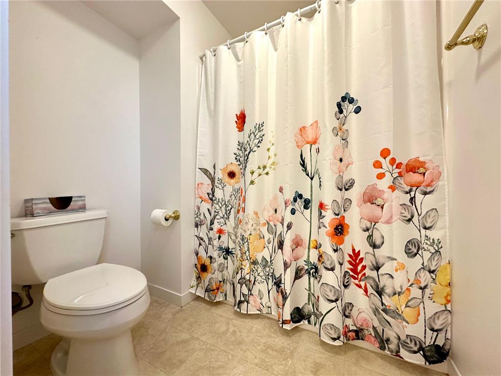 1976 Bay Street Worthington MN 56187 - Okabena 6720047 image47