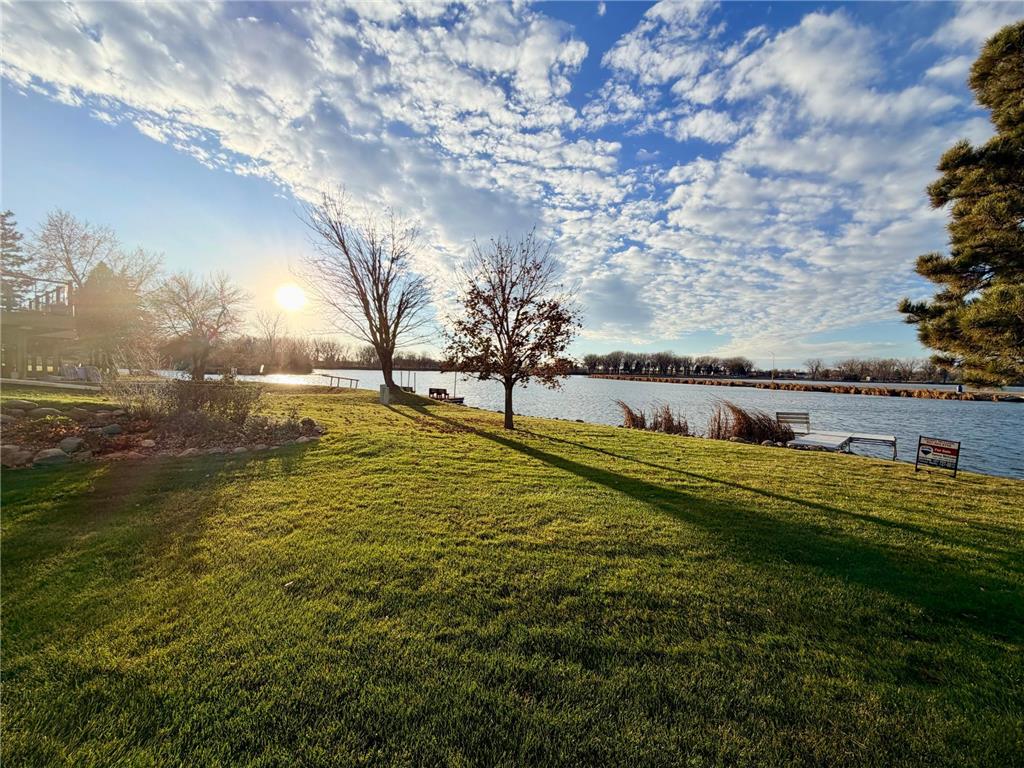 1976 Bay Street Worthington MN 56187 - Okabena 6720047 image55