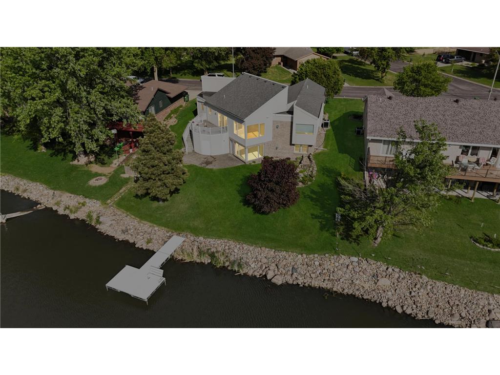 1976 Bay Street Worthington MN 56187 - Okabena 6720047 image7