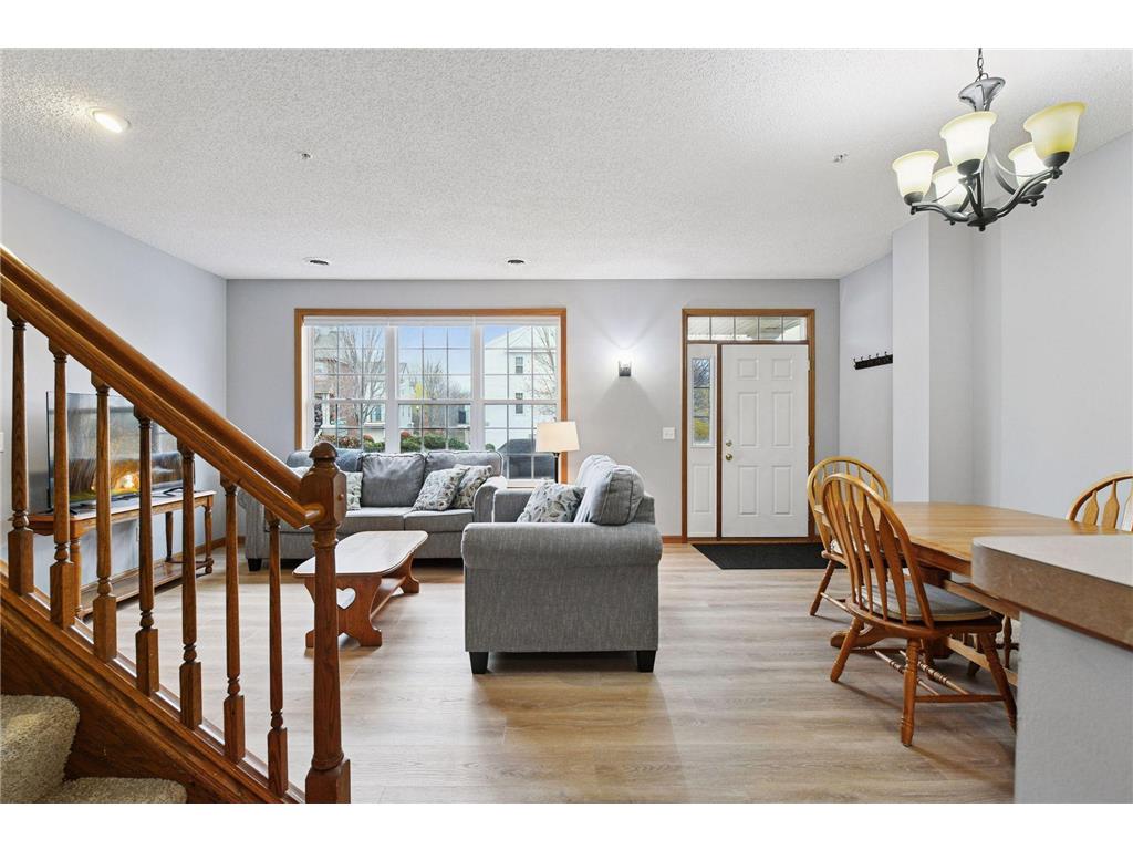 1976 Clover Ridge Drive Chaska MN 55318 7001002 image2