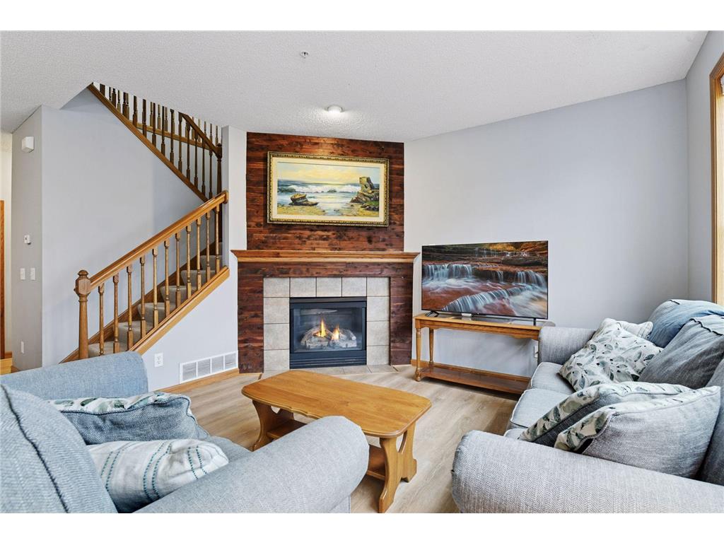 1976 Clover Ridge Drive Chaska MN 55318 7001002 image4