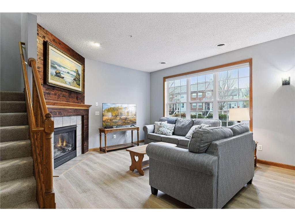 1976 Clover Ridge Drive Chaska MN 55318 7007675 image3