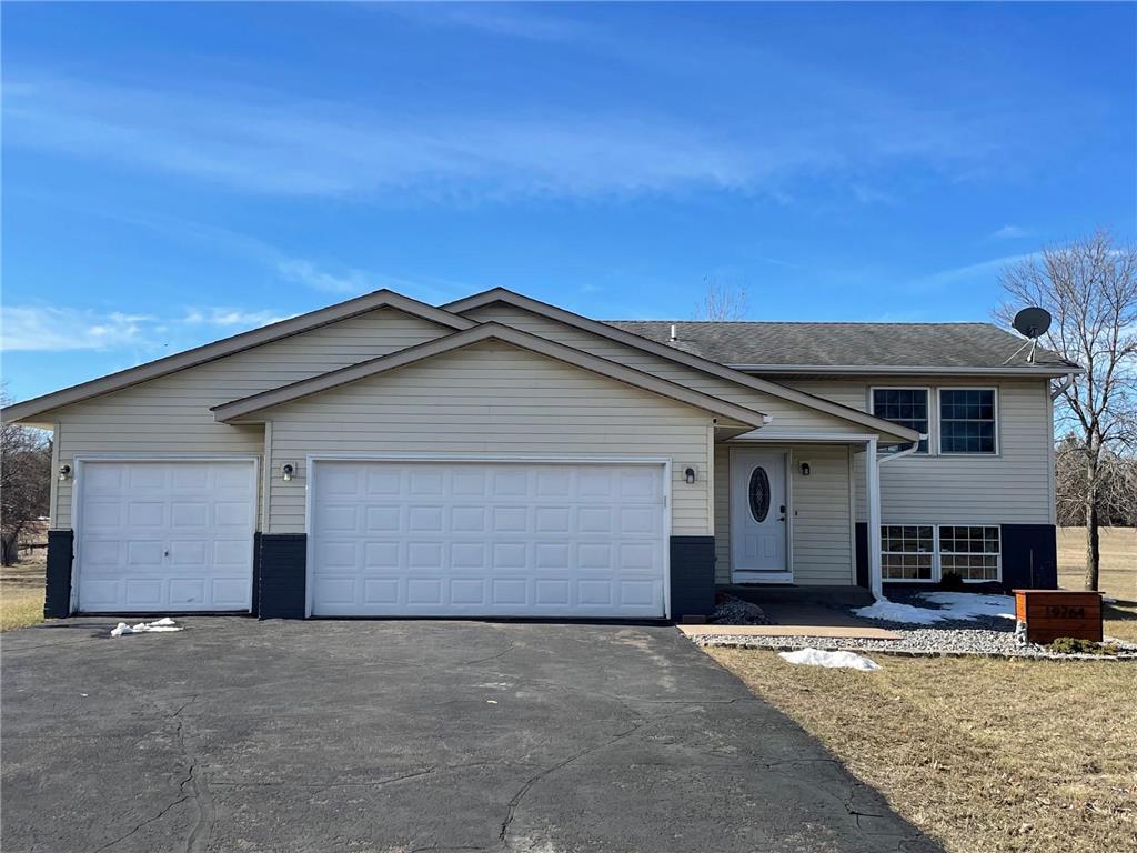 19764 5th Street NE East Bethel MN 55011 6515385 image1