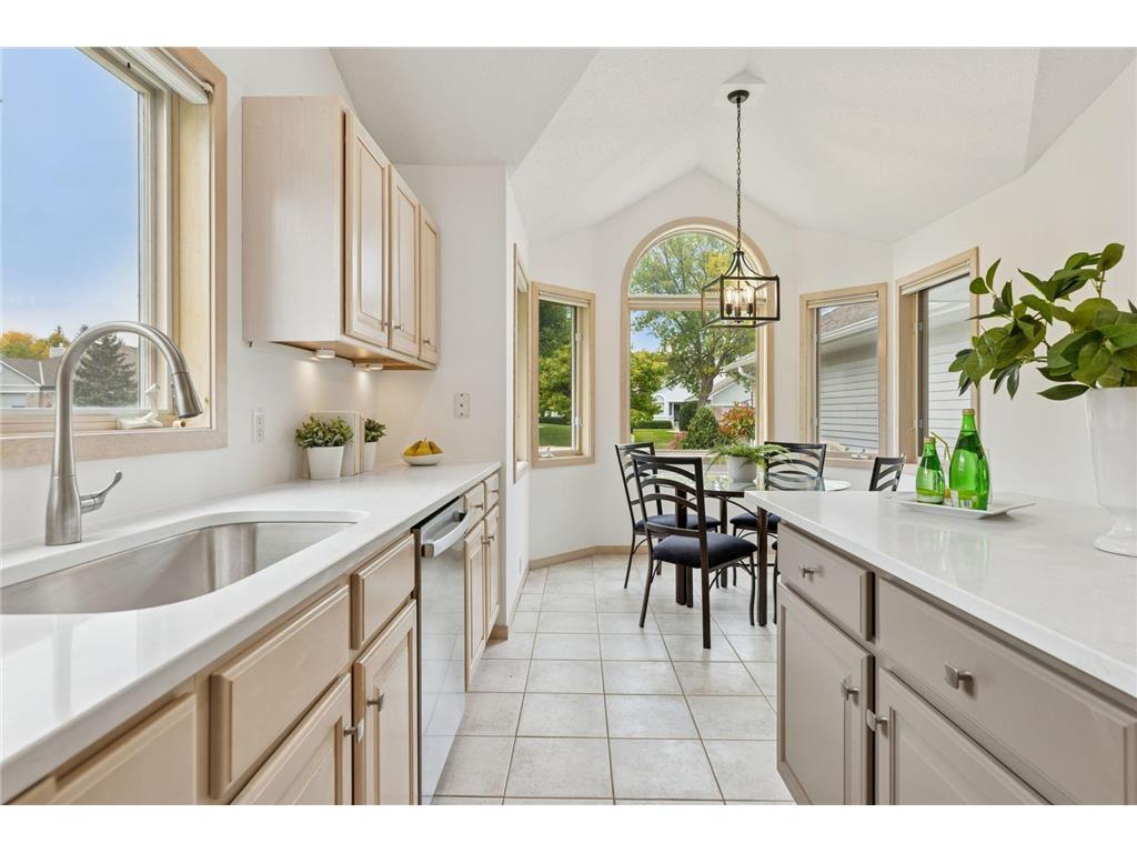 19767 Waterford Court Shorewood MN 55331 6721441 image15