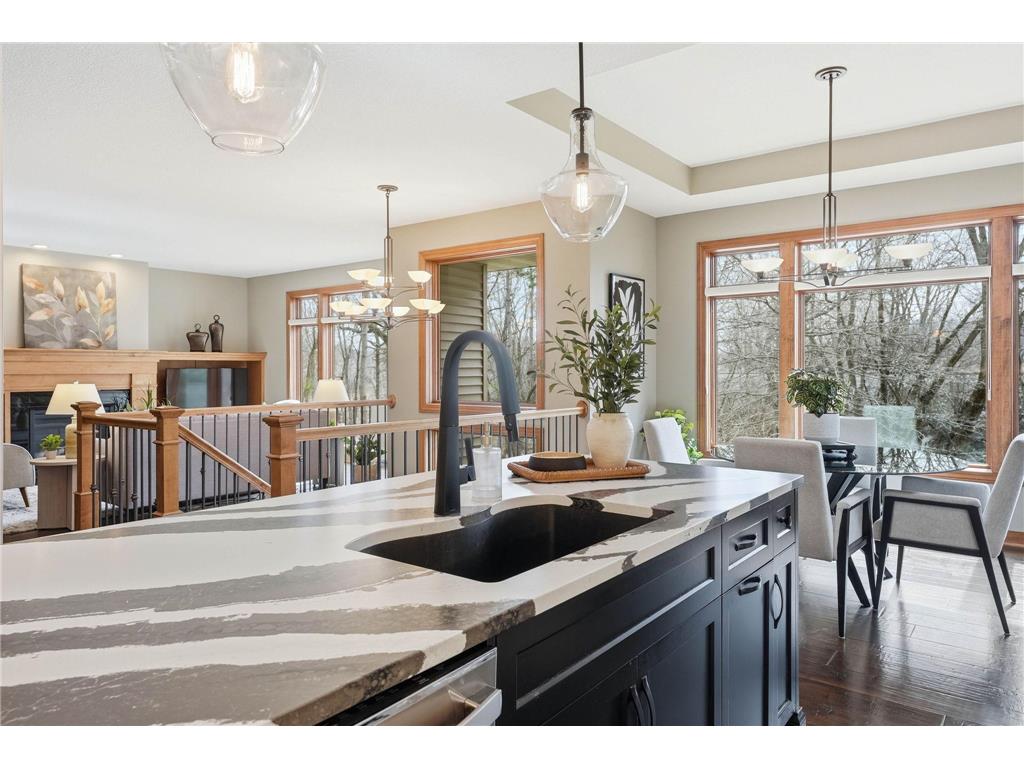 1978 Thom Drive Arden Hills MN 55112 7007493 image13
