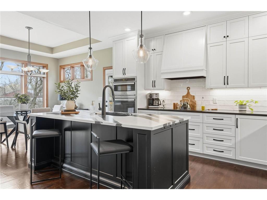 1978 Thom Drive Arden Hills MN 55112 7007493 image14