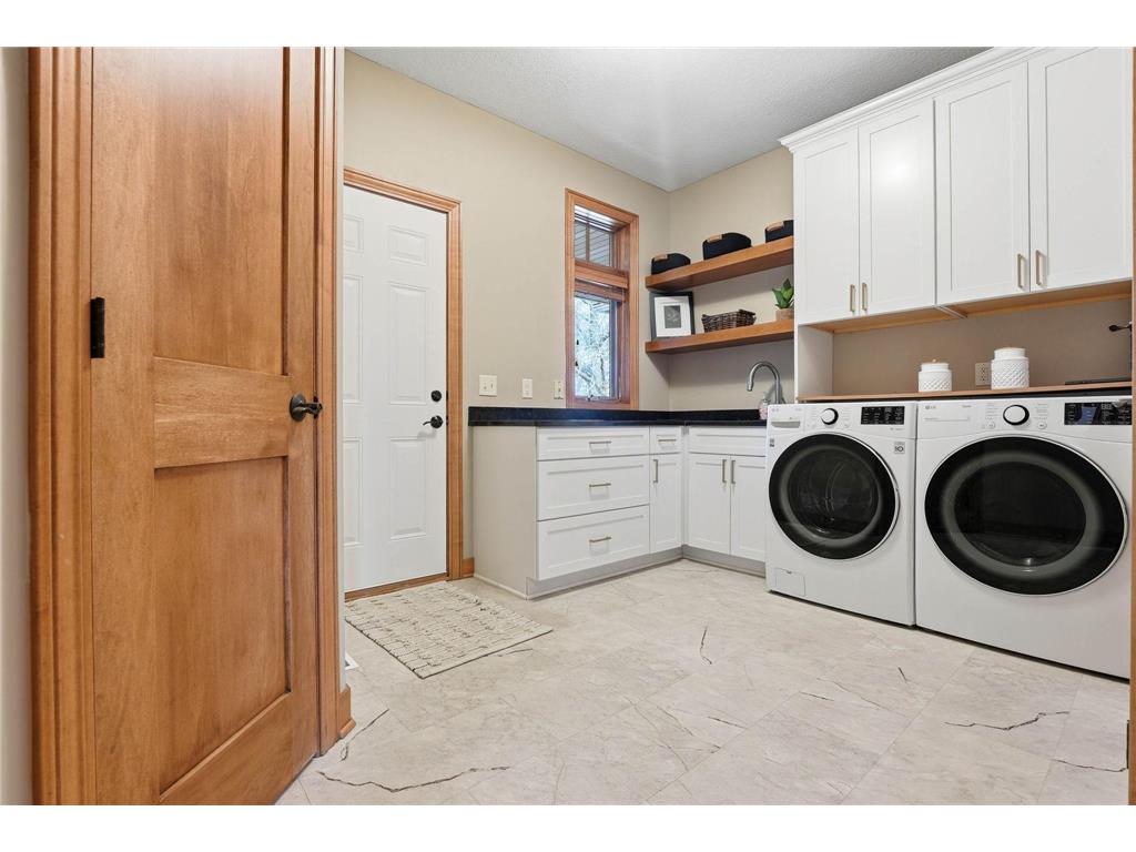 1978 Thom Drive Arden Hills MN 55112 7007493 image30