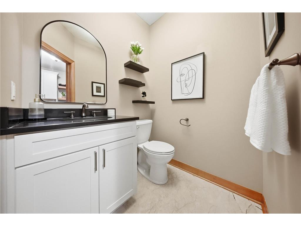 1978 Thom Drive Arden Hills MN 55112 7007493 image31