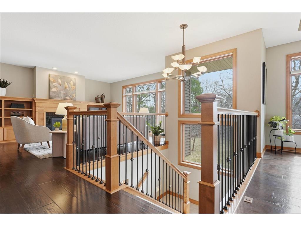 1978 Thom Drive Arden Hills MN 55112 7007493 image32