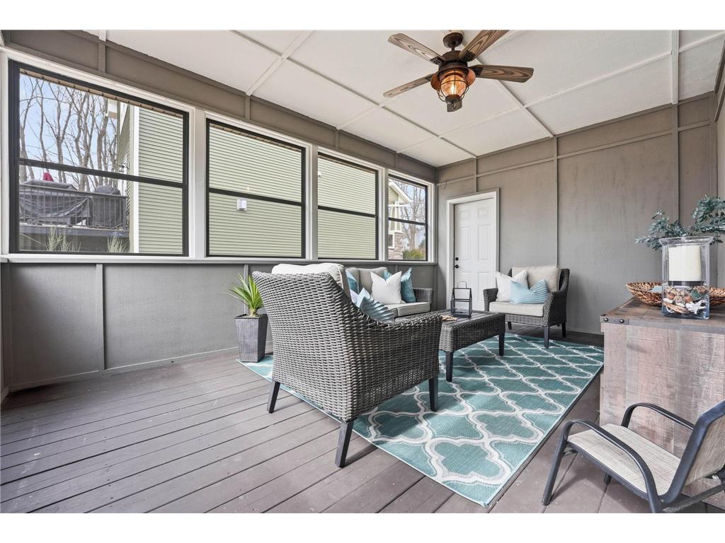 1978 Thom Drive Arden Hills MN 55112 7007493 image9