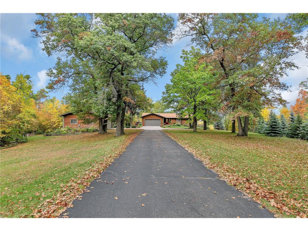 1979 40th Street N Sartell MN 56377 7042638 image24