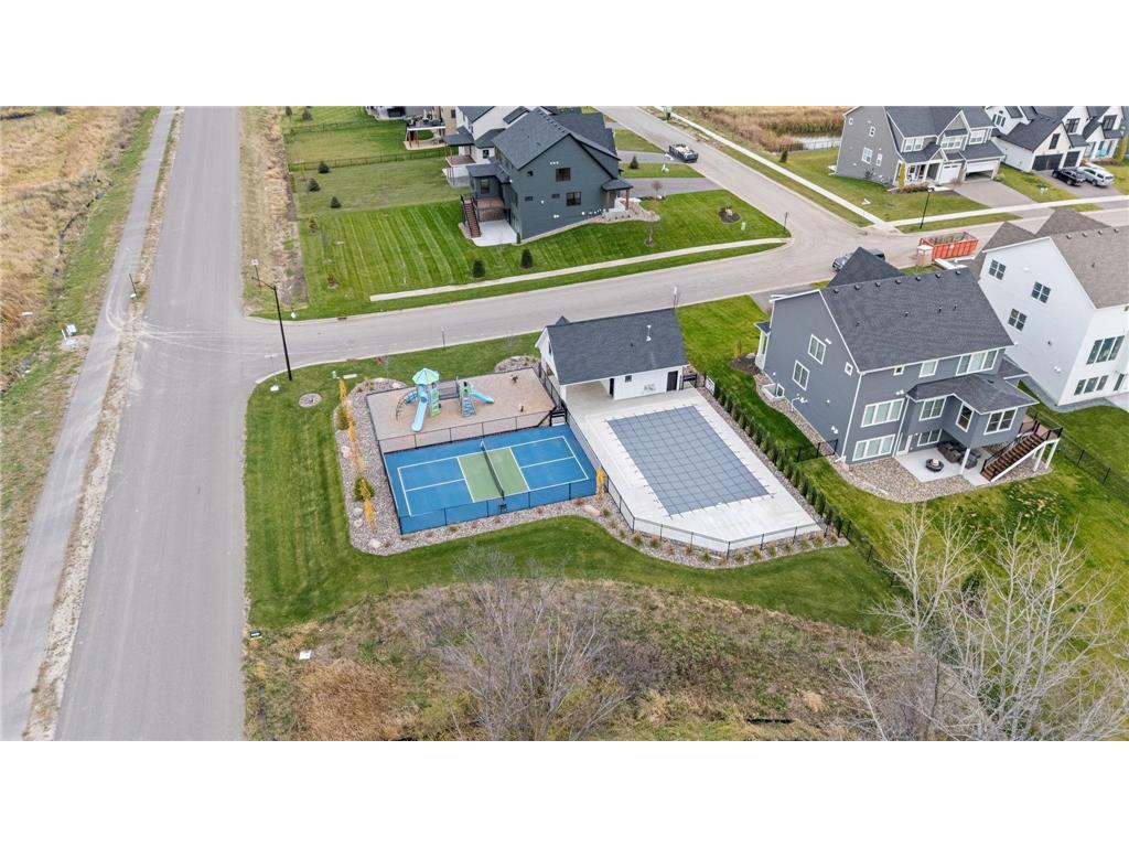 1979 Leaping Deer Circle Medina MN 55340 6816882 image105