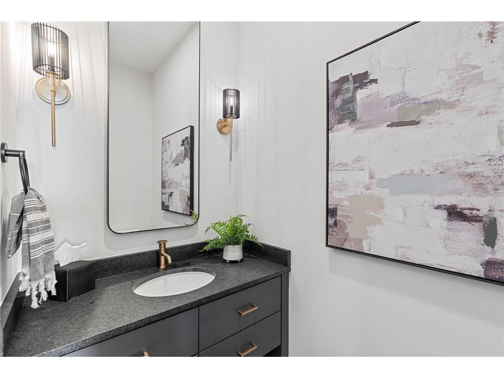 1979 Leaping Deer Circle Medina MN 55340 6816882 image15