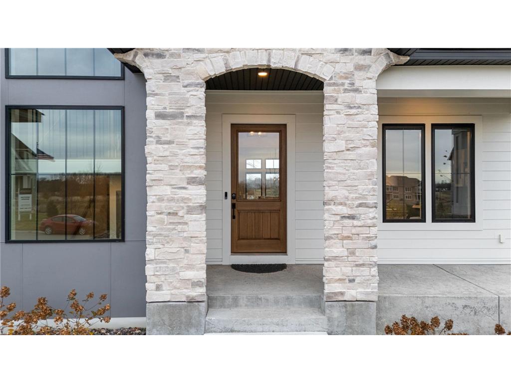 1979 Leaping Deer Circle Medina MN 55340 6816882 image2