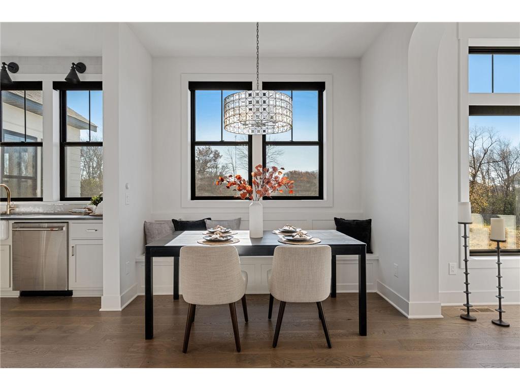 1979 Leaping Deer Circle Medina MN 55340 6816882 image24