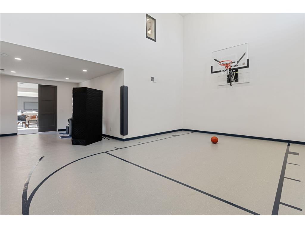 1979 Leaping Deer Circle Medina MN 55340 6816882 image66